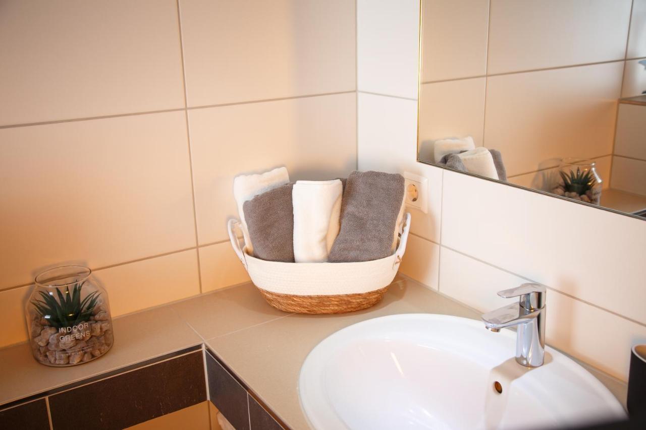 Winetime - Modern - Fuer 6 - Boxspringbetten - Zentral Bellheim Eksteriør bilde